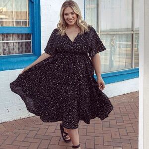 Vagary MIDNIGHT STARRY GOWN size “small” (fits 14-22)